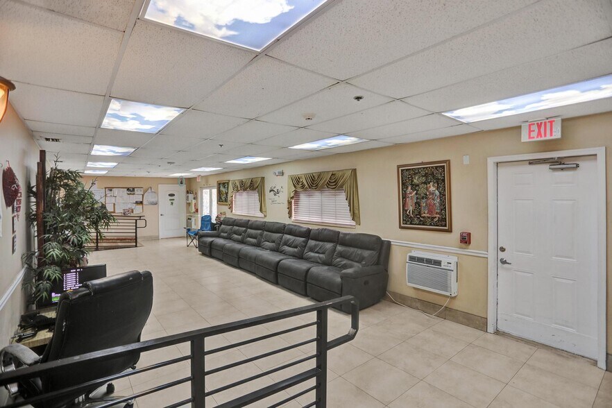 More Photos Of 1722 Madison St, Hollywood Assisted Living For Sale