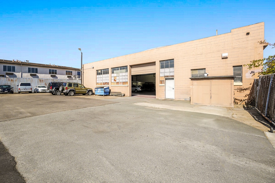 More Photos Of 2323 Nevin Ave, Richmond Auto Repair For Sale