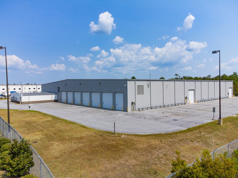 More Photos Of 7801 Commerce Blvd, Panama City Distribution For Sale