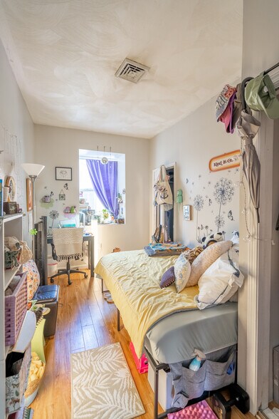 More Photos Of 31 Court St, Binghamton Storefront Retail Residential For Sale