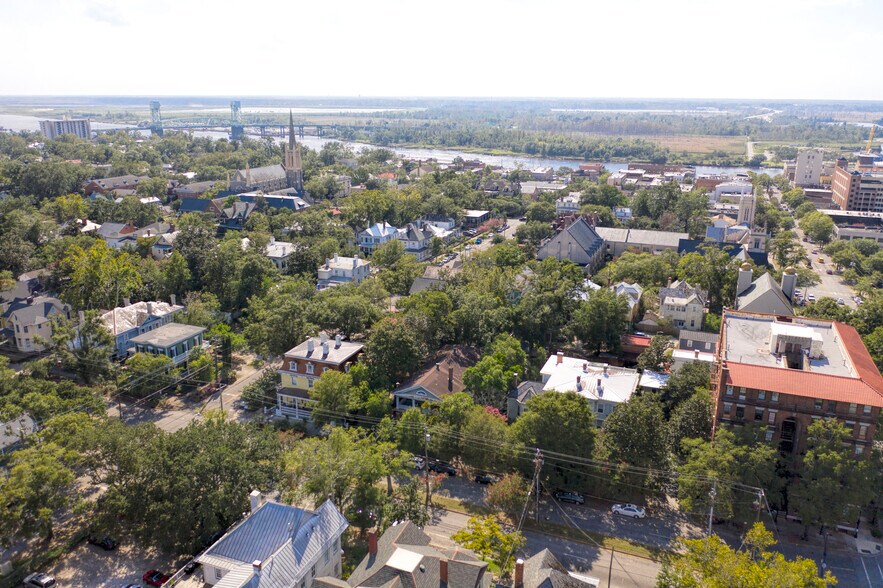 More Photos Of 14 S 5th Ave, Wilmington Office For Sale