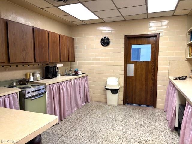 More Photos Of 2141 Market St, Youngstown Office For Sale