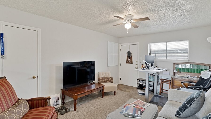 More Photos Of 401 Betchan St, Lake Dallas Apartments For Sale