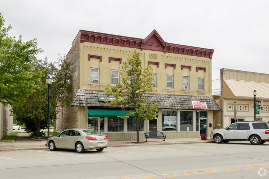More Photos Of 126-130 S Main St, Mayville Storefront Retail Residential For Lease