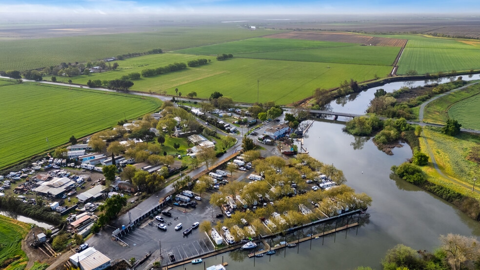 More Photos Of 13955 W Walnut Grove Rd, Walnut Grove Manufactured Housing Mobile Home Park For Sale