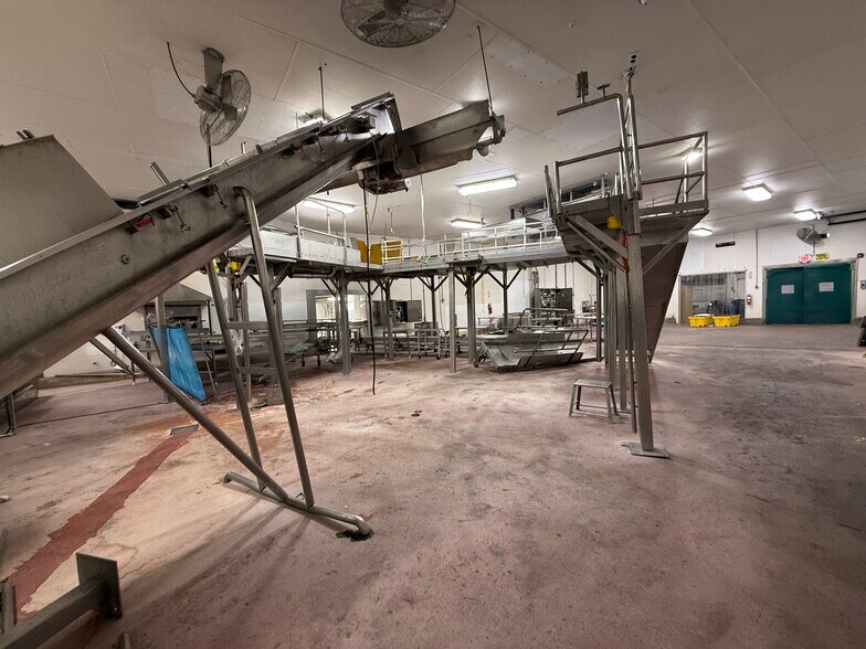 More Photos Of 4001 N American St, Philadelphia Warehouse For Lease