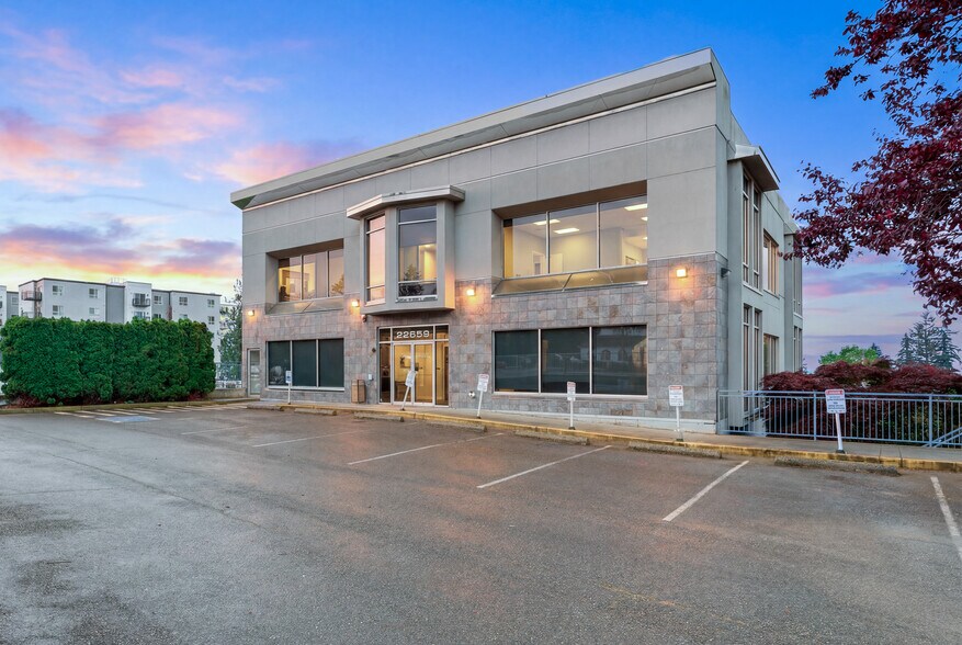 More Photos Of 22659 Pacific Hwy S, Des Moines Flex For Sale