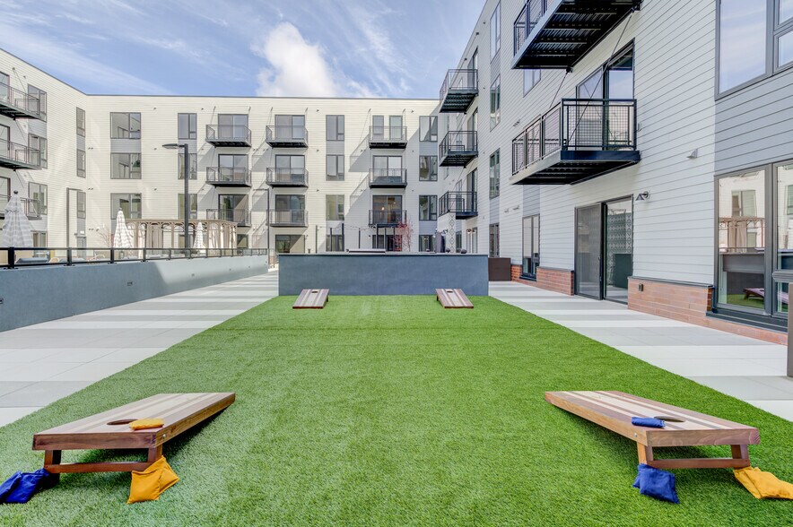 More Photos Of 416 N Kirkwood Rd, Kirkwood Apartments For Sale