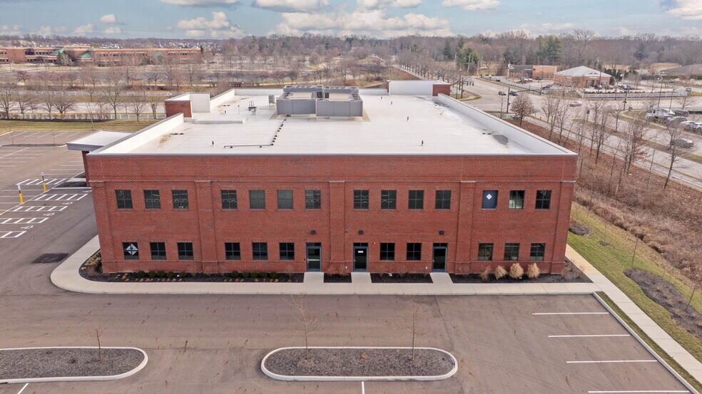 More Photos Of 6455 W Campus Oval, New Albany Medical For Lease