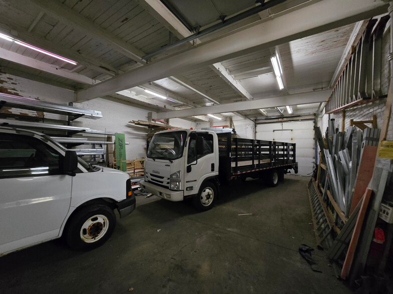 More Photos Of 2140-2150 St Clair Ave, Cleveland Warehouse For Sale