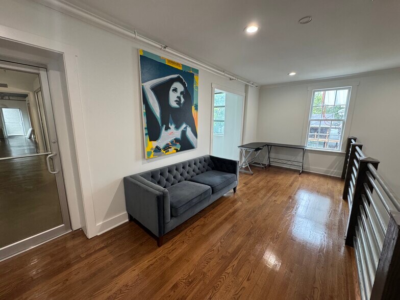 More Photos Of 3304 N State St, Jackson Loft Creative Space For Lease