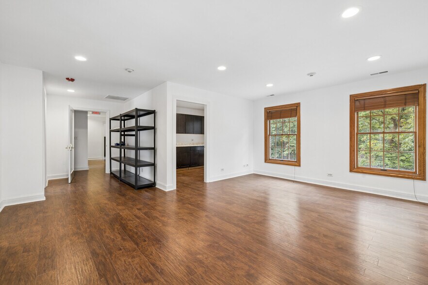 More Photos Of 4215 Kirchoff Rd, Rolling Meadows Office For Sale