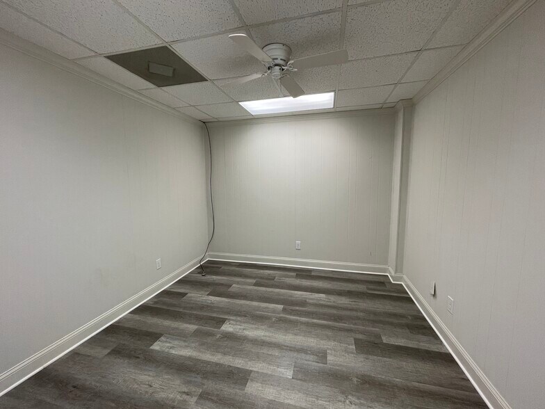 More Photos Of 105 Old Epps Bridge Rd, Athens Office For Lease