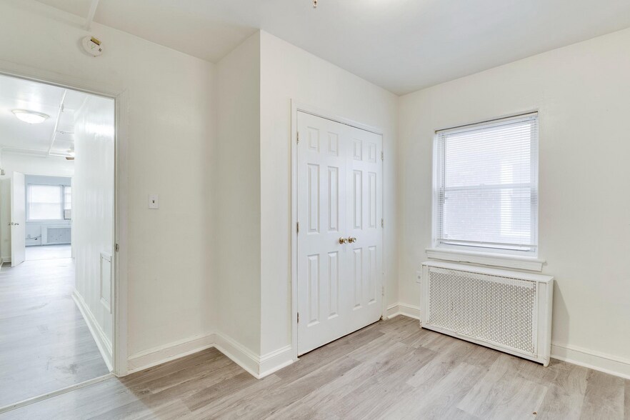 More Photos Of 337 Delafield Plz NW, Washington Apartments For Sale