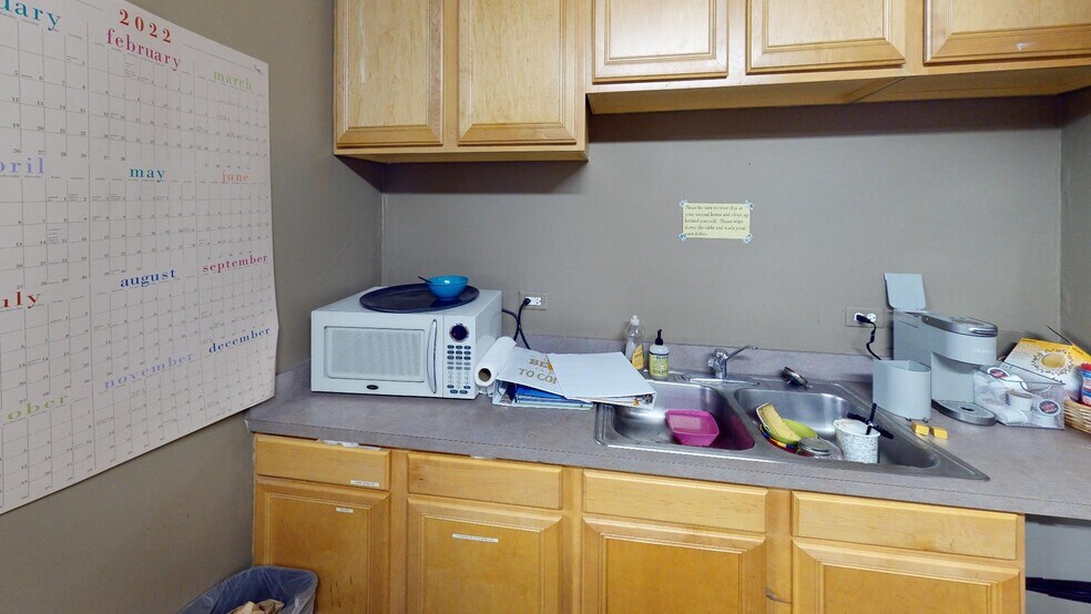 More Photos Of 3541-3543 N Southport Ave, Chicago Storefront Retail Residential For Sale