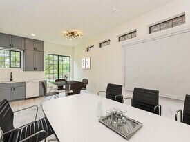 More Photos Of 802 Lydia St, Austin Office For Lease