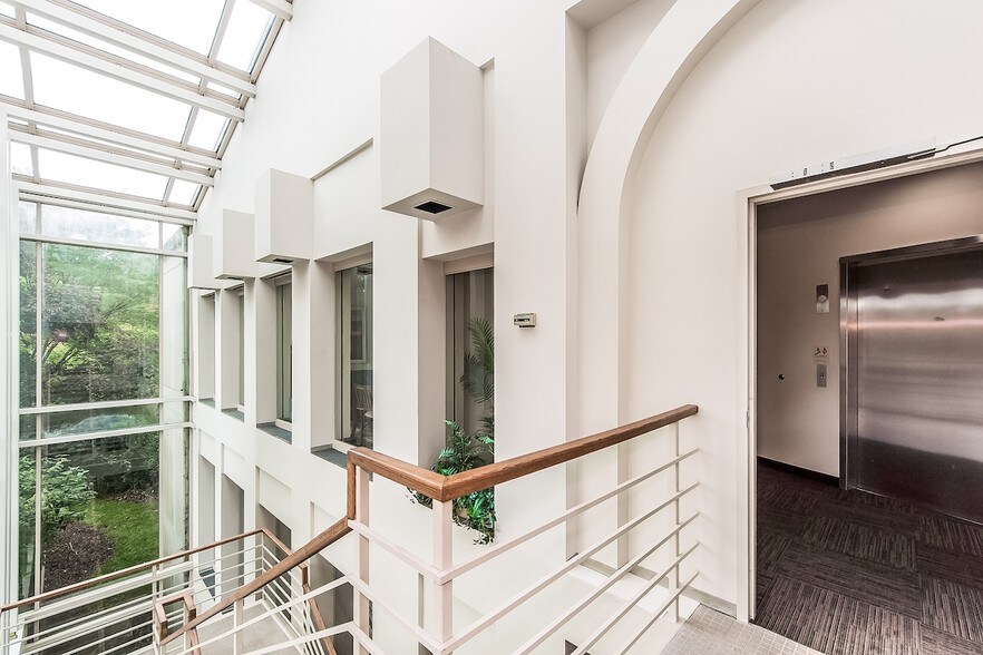 More Photos Of 8000 Ravines Edge Ct, Columbus Medical For Sale