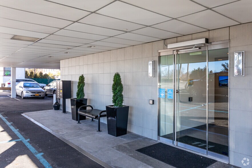 More Photos Of 111 S Ridge St, Rye Town Medical For Sale