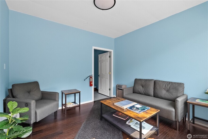 More Photos Of 9707 Key Peninsula Hwy NW, Gig Harbor General Retail For Sale