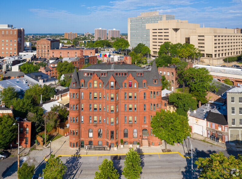 More Photos Of 868 Park Ave, Baltimore Hotel For Sale