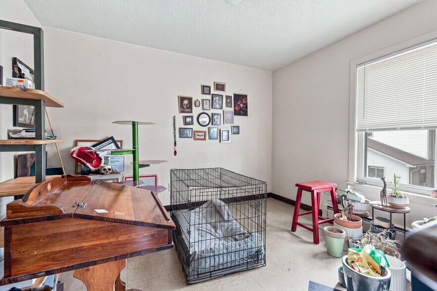More Photos Of 32 Northeast St, Woonsocket Apartments For Sale
