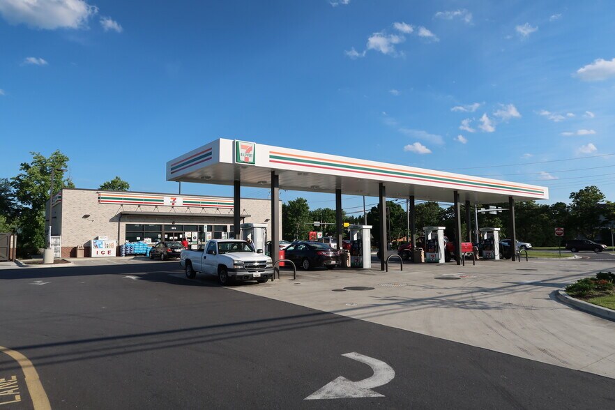 More Photos Of 893 State Route 3 N, Gambrills Service Station For Sale