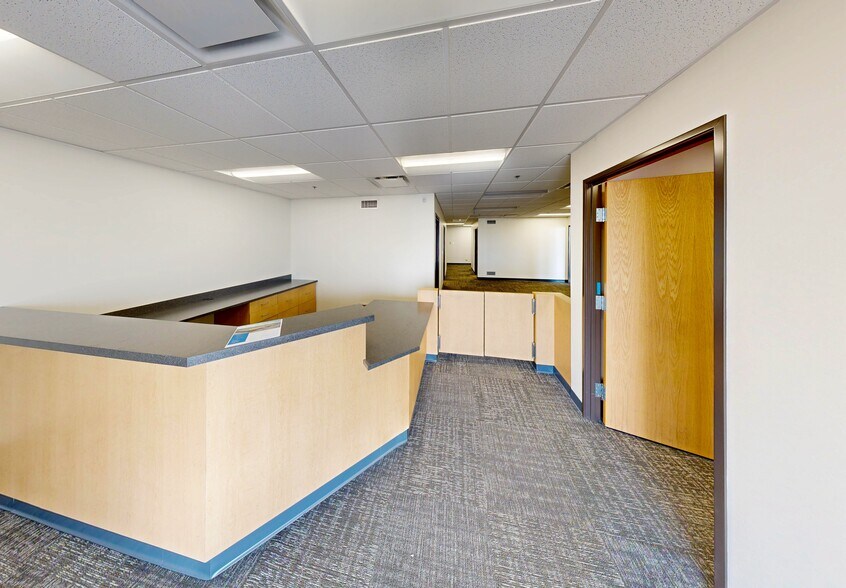 More Photos Of 4001 Holly St, Denver Warehouse For Sale