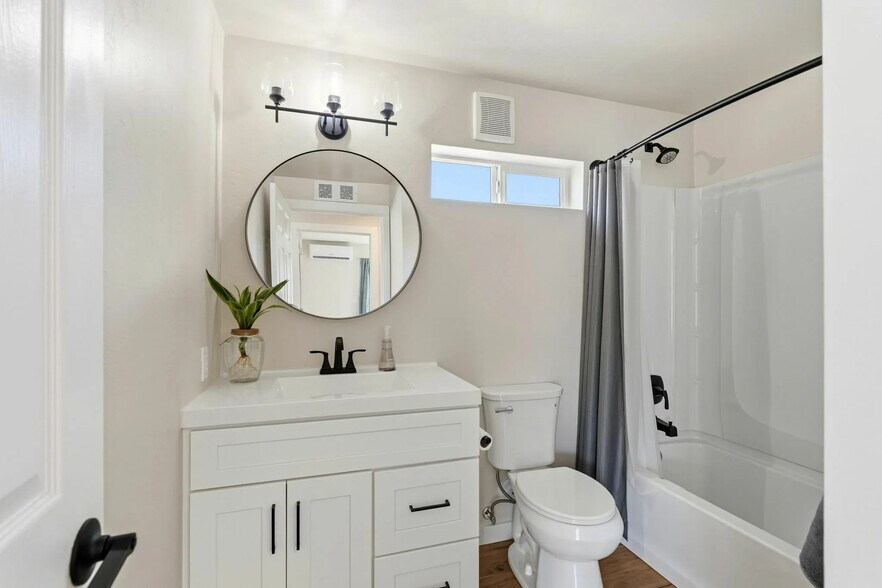 More Photos Of 2524 E Lester St, Tucson Apartments For Sale