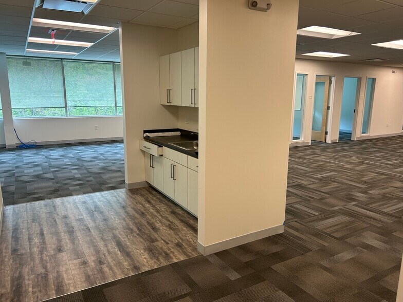 More Photos Of 960 Harvest Dr, Blue Bell Office For Lease