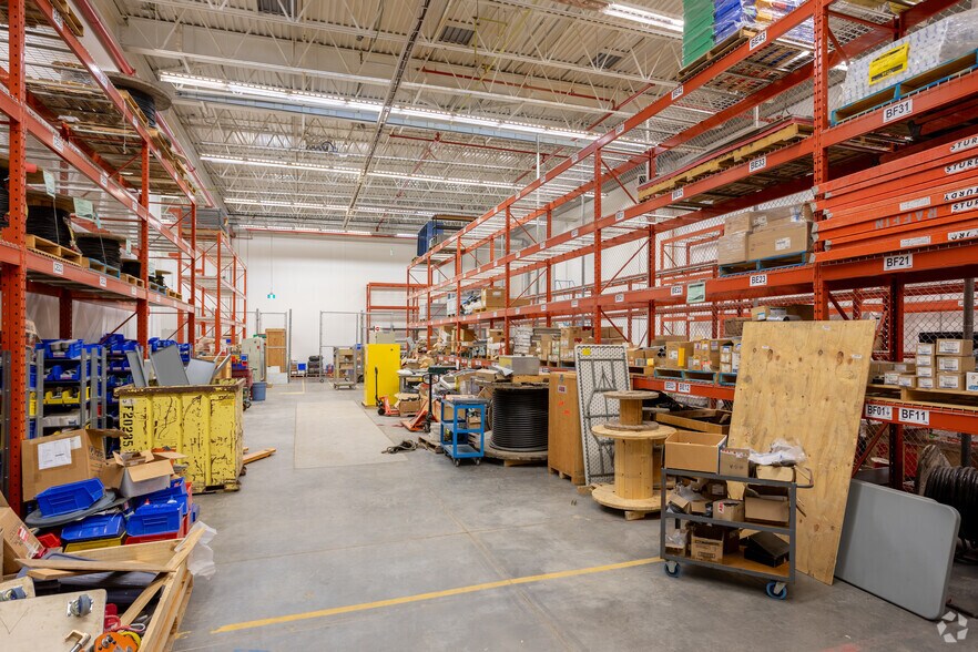 More Photos Of 2-10 Smed Ln SE, Calgary Distribution For Lease