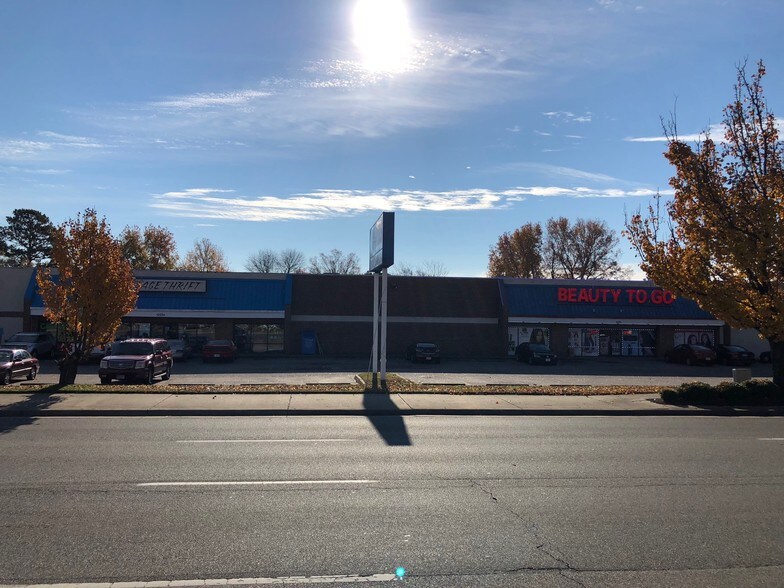 More Photos Of 4205 W Mercury Blvd, Hampton Freestanding For Sale