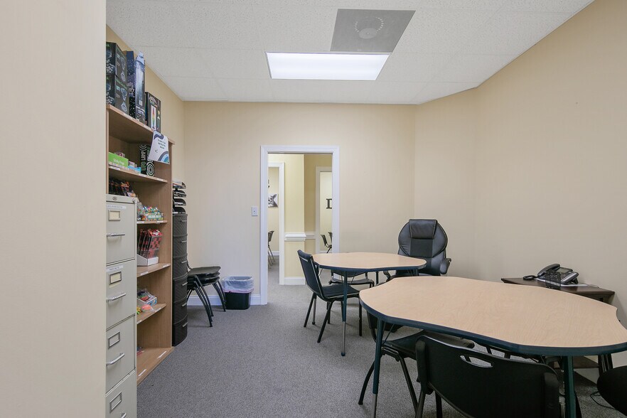 More Photos Of 2915 Raeford Rd, Fayetteville Medical For Lease
