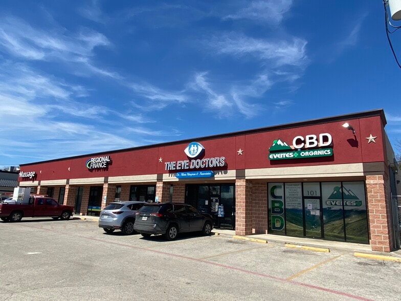 Primary Photo Of 1121 SW Military Dr, San Antonio Freestanding For Lease