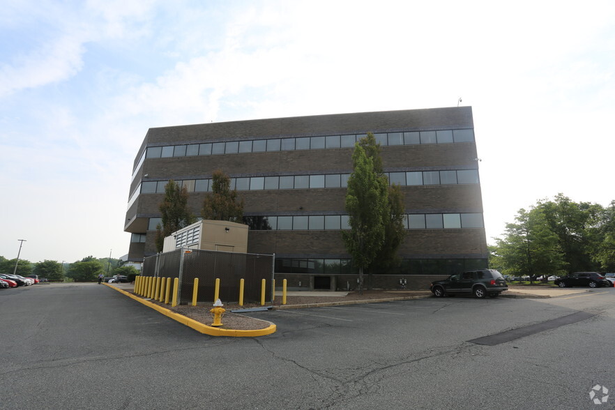 More Photos Of 3 Adp Blvd, Roseland Office Residential For Sale