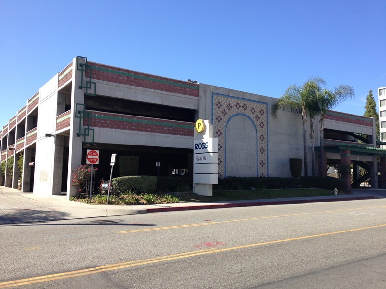 More Photos Of 247 E Main St, Alhambra Storefront For Lease