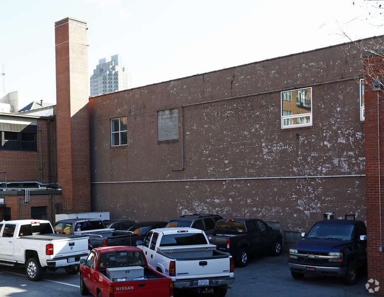 More Photos Of 222-224 S Dawson St, Raleigh Office For Lease