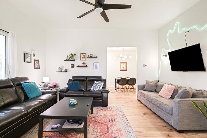 More Photos Of 701 Galapago St, Denver Apartments For Sale