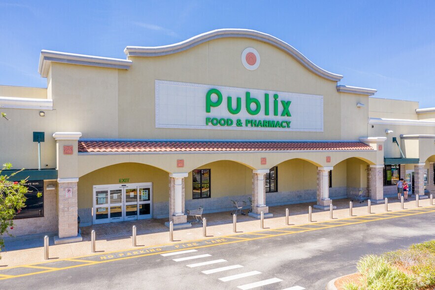 Primary Photo Of 7506-7524 Dr Phillips Blvd, Orlando Unknown For Lease