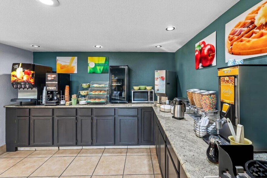 More Photos Of 1035 Highway 49 S, Richland Hotel For Sale