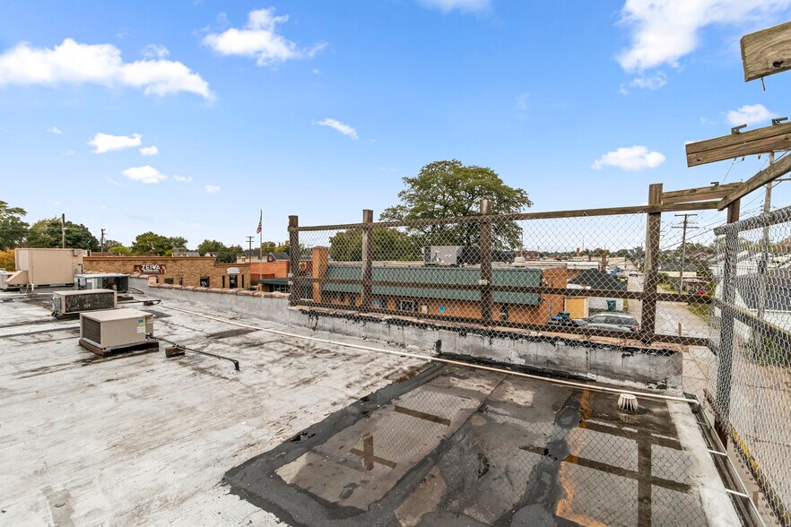 More Photos Of 5920 Chase Rd, Dearborn General Retail For Lease