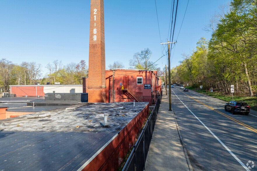More Photos Of 21-69 S Main St, Leicester Service For Sale