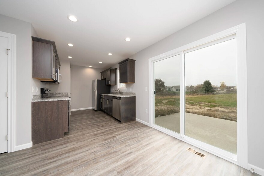 More Photos Of 13816 Illinois Rd, Fort Wayne Apartments For Sale