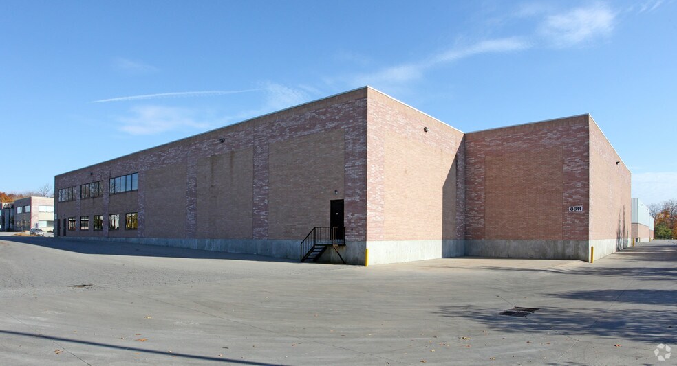 Primary Photo Of 8811 Keele St, Concord Warehouse For Lease