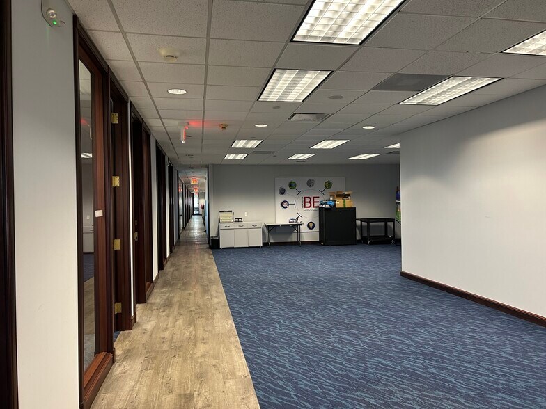 More Photos Of 100 Rialto Pl, Melbourne Office For Lease