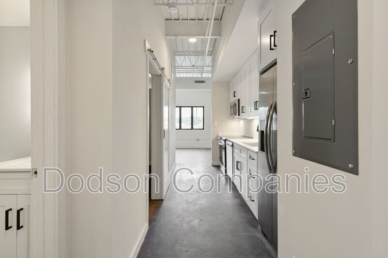 More Photos Of 5047 Forest Hill Ave, Richmond Apartments For Lease