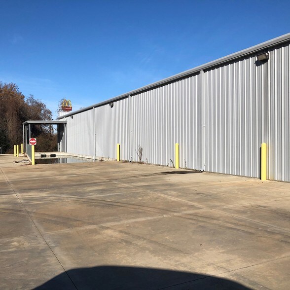 More Photos Of 1190 S Arkansas St, Springhill Drugstore For Lease