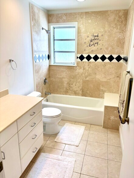 More Photos Of 218 S F St, Lake Worth Beach Warehouse For Sale