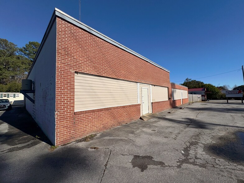 More Photos Of 1836 Gum Branch Rd, Jacksonville Office For Lease