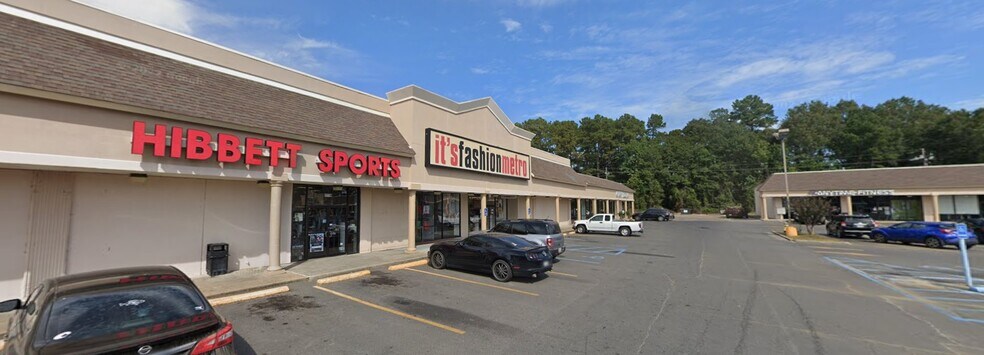 More Photos Of 1710-1784 S 5th St, Leesville Storefront For Lease