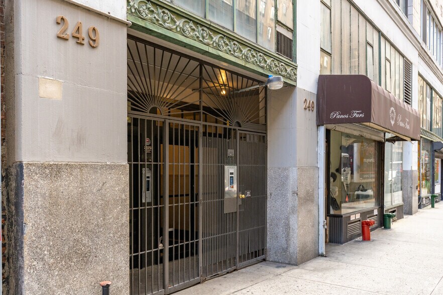 More Photos Of 249-251 W 29th St, New York Apartments For Lease